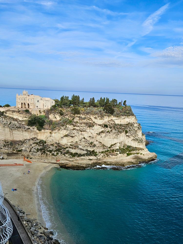 3- Tropea